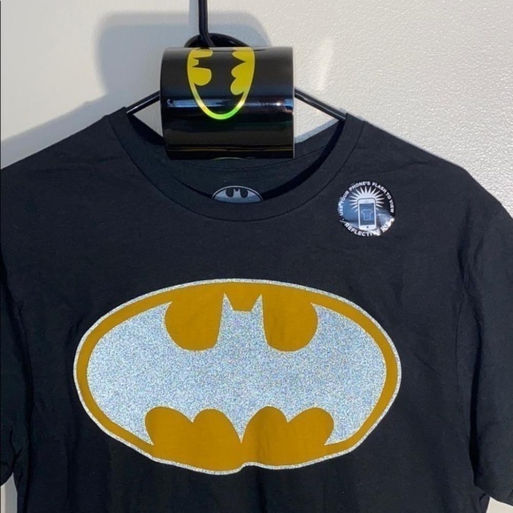 NWT Batman Bundle Graphic Tee/Coffee Mug